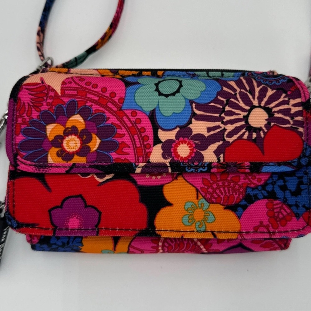 Vera Bradley Light Up All In One Crossbody Floral Fiesta Bag Purse
